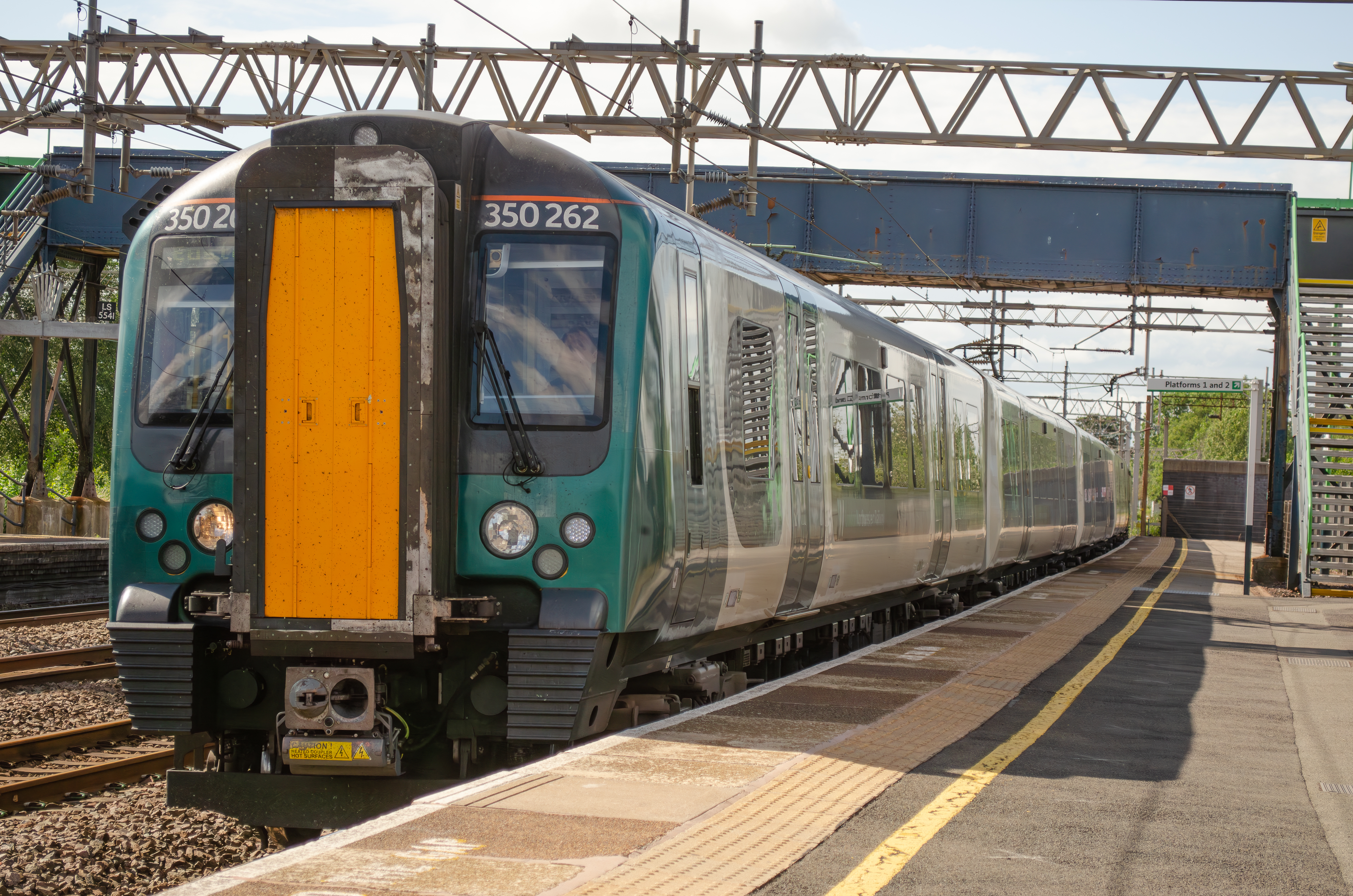 LNWR Class 350 at Rugeley Trent Valley.